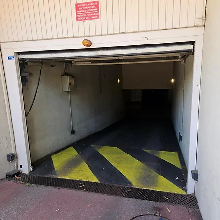 Cap D'antibes 2p Garage Proche Hermitage